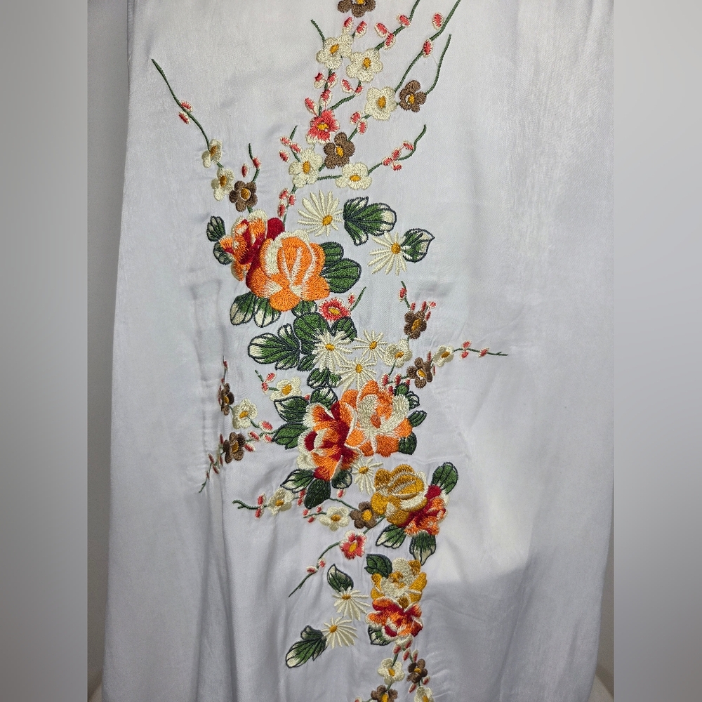 RD & Koko size L Embroidered White Long Kimono Butom Up - Picture 9 of 12